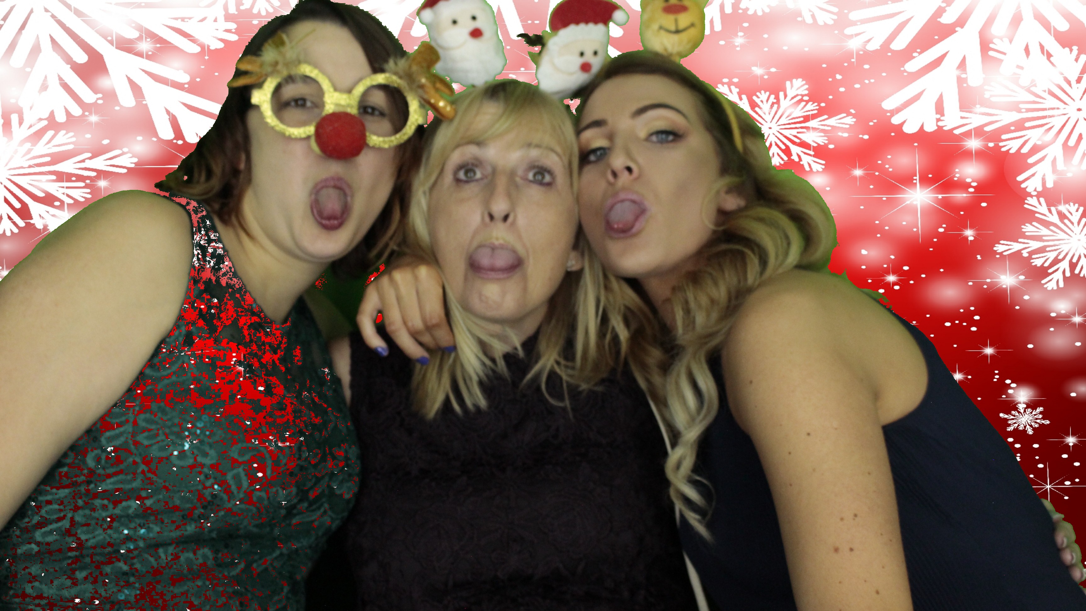 Portsmouth Water Christmas Party | View more photos from the event at gallery.myphotoboothexperience.co.uk/u/MyPhotoBoothExperienceLtd/Portsmouth-Water-Christmas-Party